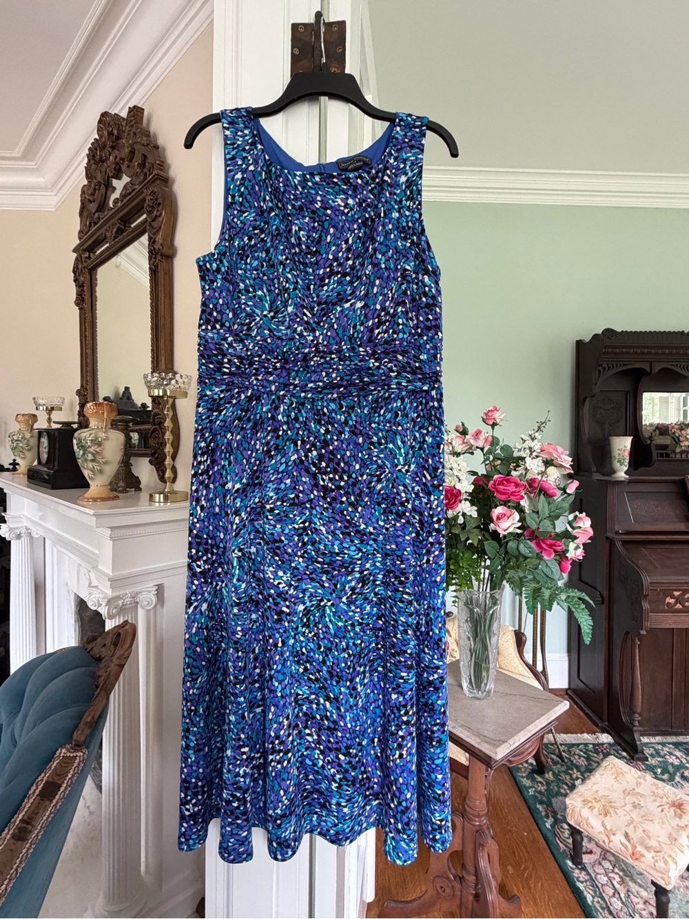Sleeveless Blue Multicolor Printed Midi Dress by Jessica Howard, size 14